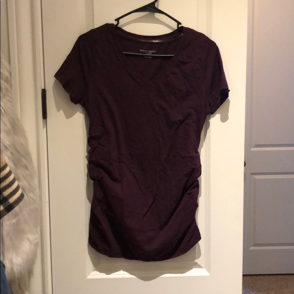 Maroon short sleeve maternity shirt